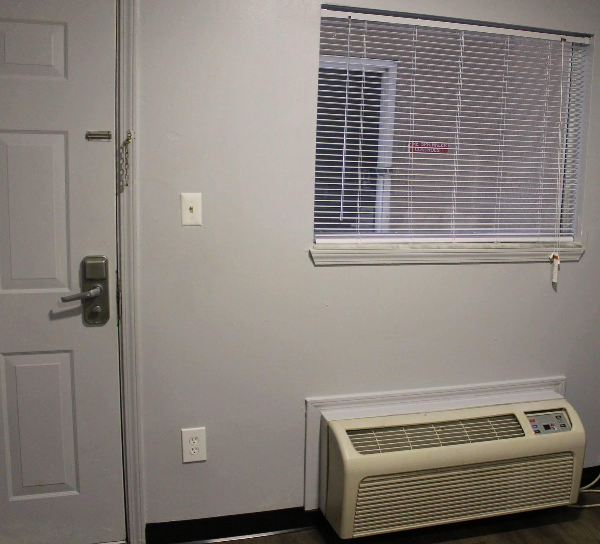 Budgetel Inn And Suites Atlanta Midtown Extérieur photo